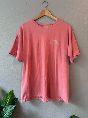 Nature Backs Coral Short Sleeve Crew Neck Tee